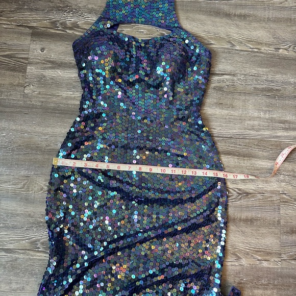 Adrianna Papell Evening Beautiful Vintage Sequin Dress - Picture 9 of 16